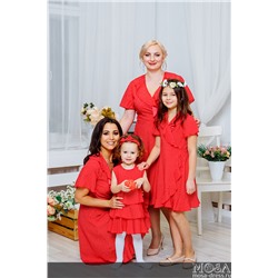 Комплект платьев с воланами Family Look для мамы и дочки "Кармен" М-2064