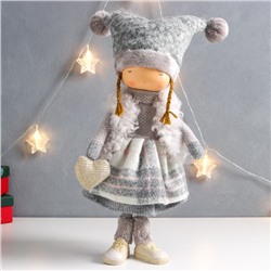 Кукла интерьерная "Девочка в серой шубке и шапке с сердечком" 20х11х47 см