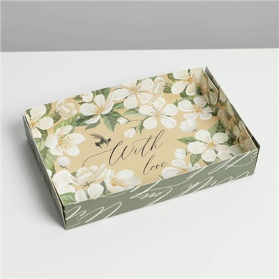 Коробка для кондитерских изделий «With love», 17 × 12 × 3.5 см