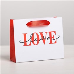 Пакет подарочный ламинированный горизонтальный «LOVE», S 15 x 12 × 5,5 см