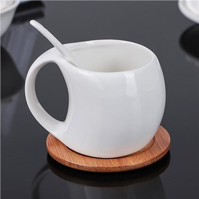 Набор чайный керамический на деревянной подставке «Эстет», 6 предметов: 2 чашки 200 мл, 2 подставки 9,5 см, 2 ложки, цвет белый