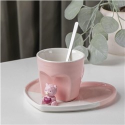 Кофейная пара керамическая «Мишка с сердцем», 3 предмета: кружка 200 мл, блюдце 15,5×15×8 см, ложка, цвет розовый