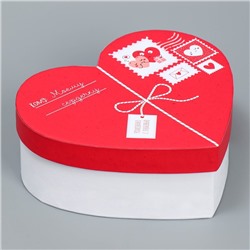 Подарочная коробка "Любовь повсюду" 16 х 14 х 6 см