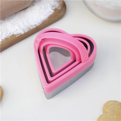 Набор форм для вырезания печенья 3 шт KONFINETTA «Сердце», цвет розовый